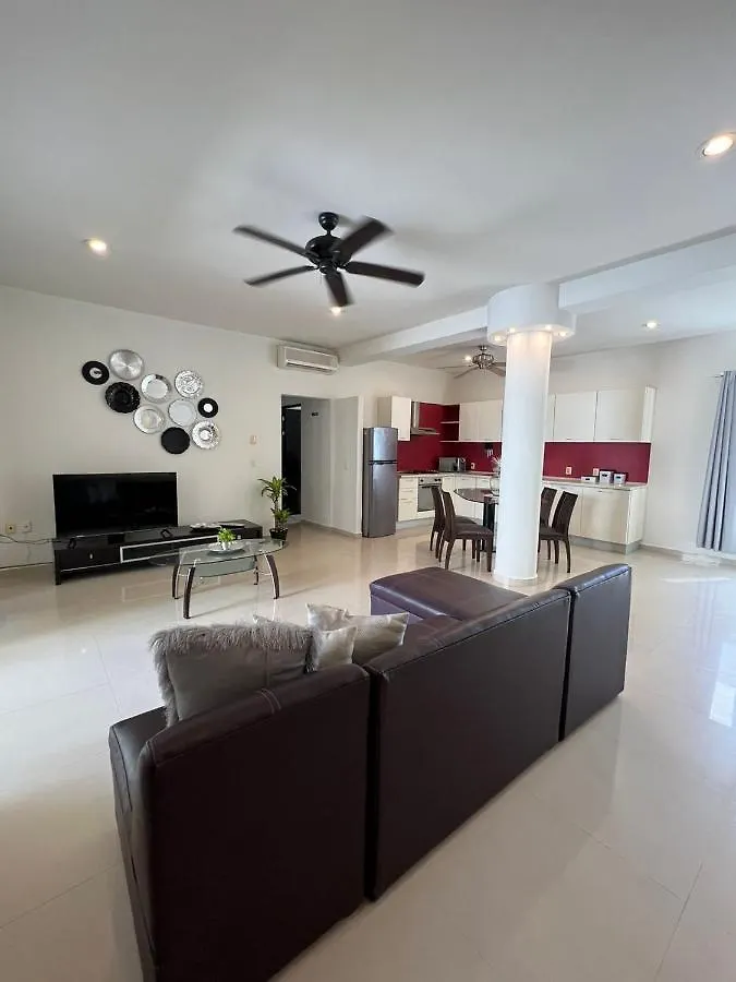 Espacioso Departamento A Unos Metros De Playa Mamitas Y De La Famosa 5Ta Av Playa del Carmen Appartamento
