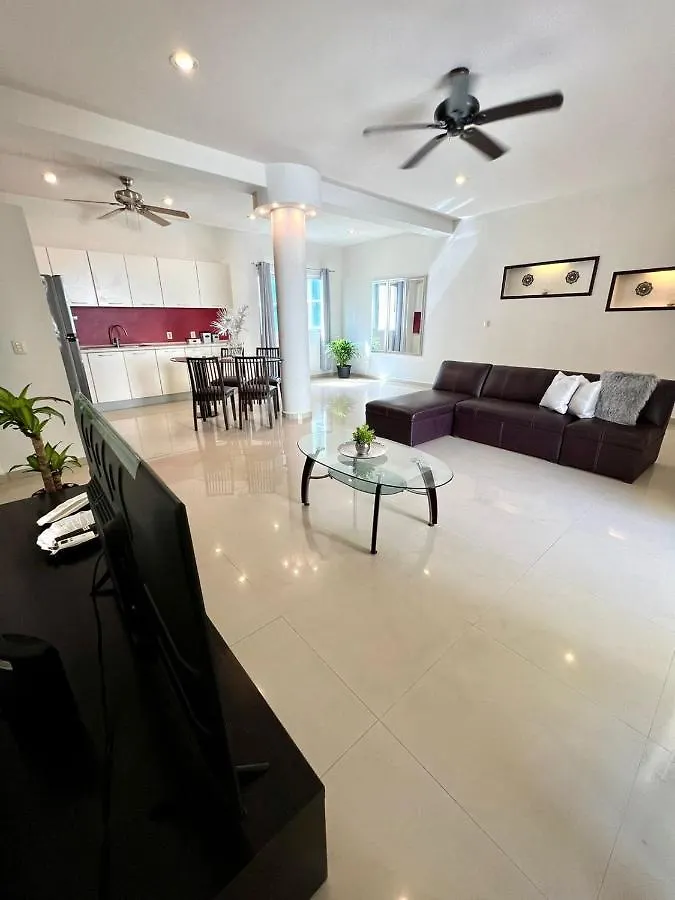Espacioso Departamento A Unos Metros De Playa Mamitas Y De La Famosa 5Ta Av Playa del Carmen Appartamento